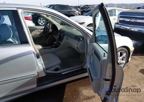 2006 Mercedes-Benz C 230 Sport from USA, damaged, VIN WDBRF52H86F793476